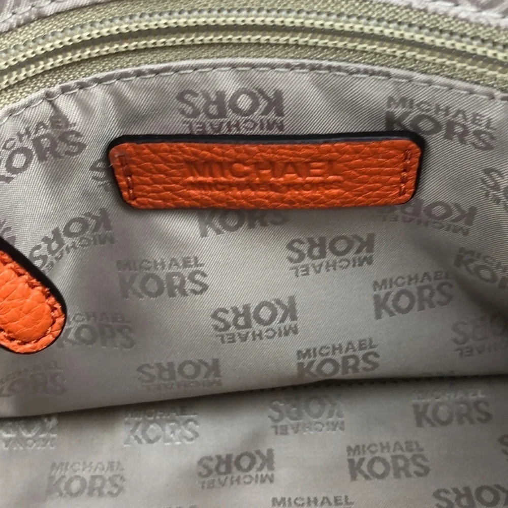 Michael Kors Cindy Signature Dome Crossbody